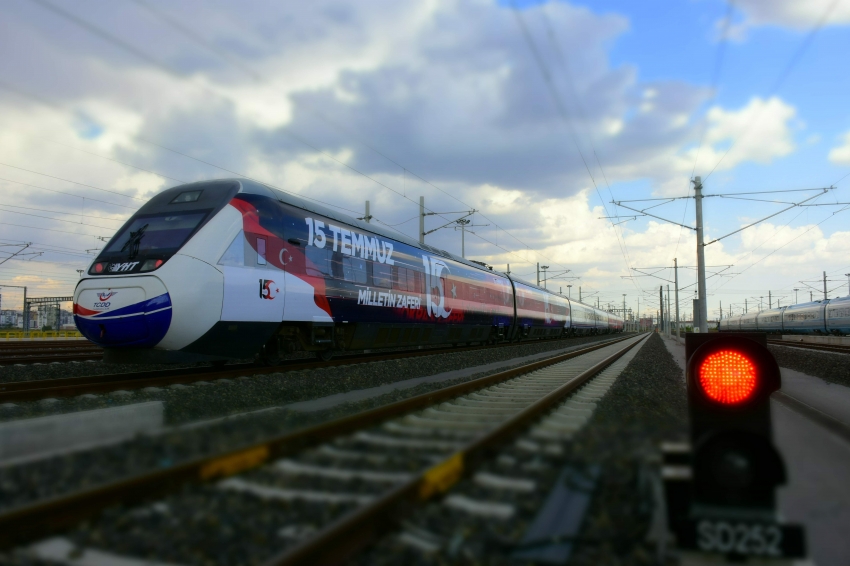 Ankara-Bursa hızlı treni için ihale tamamlandı