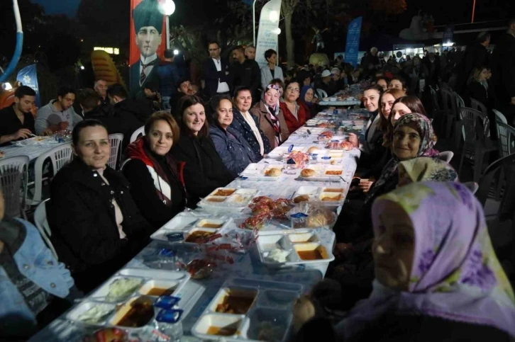 Aydın Büyükşehir’in iftar programları devam ediyor
