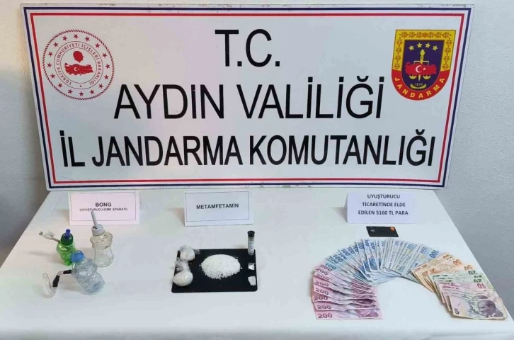 Aydın’da jandarma ekipleri uyuşturucuya geçit vermiyor
