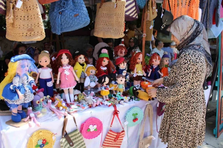 Aydınlı kursiyerler, el emeği ürünlerini görücüye çıkarttı
