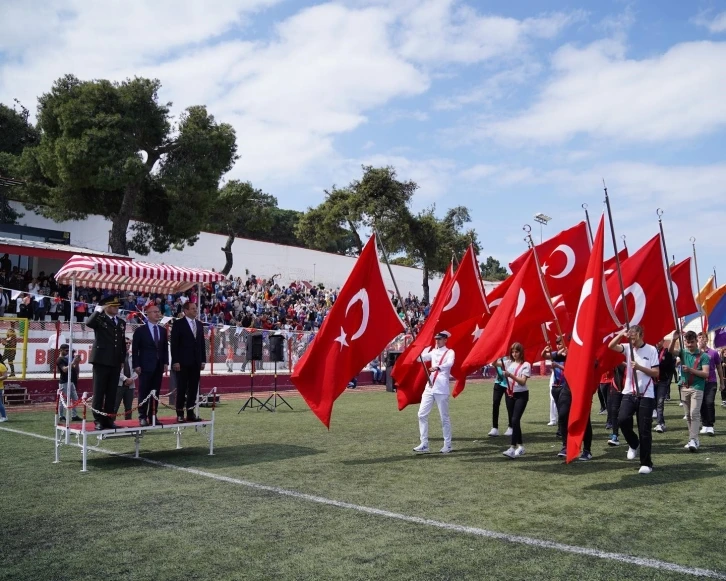 Ayvalık’ta Atatürk ve 19 Mayıs coşkusu
