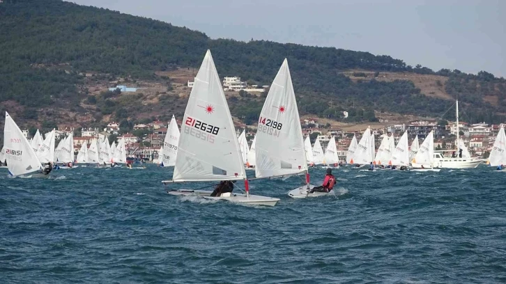 Ayvalık’ta Yelken Ligi ILCA ilk etap yarışları başladı
