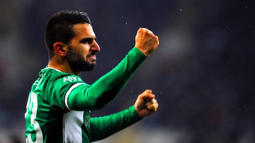 Yine Aziz Behich'i istedi!