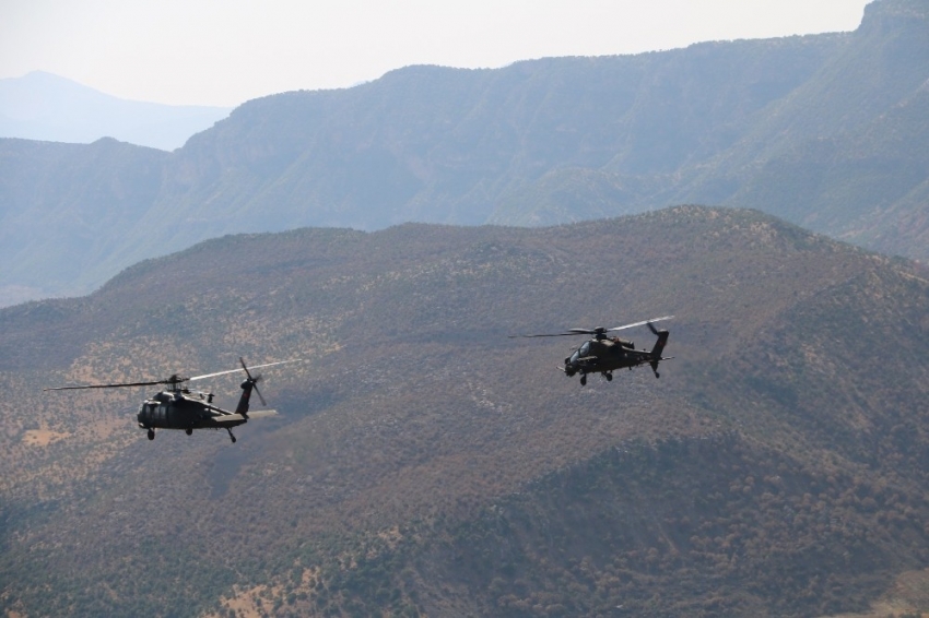 Siirt’te PKK’lı teröristlere ait sığınaklar imha edildi