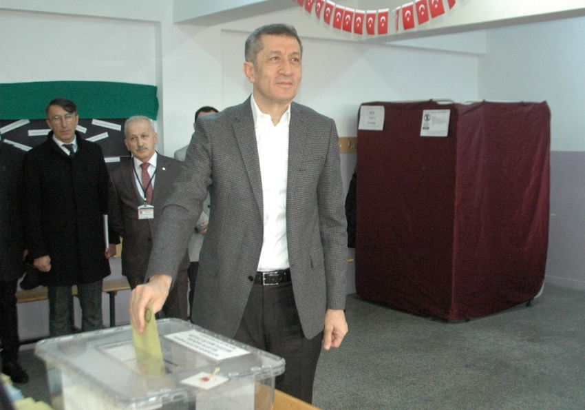 Bakan Selçuk: 