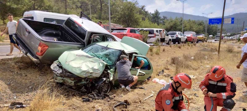 Trafik kazası: 3 yaralı