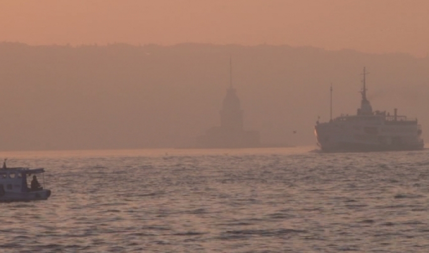 İstanbul güne sisle uyandı