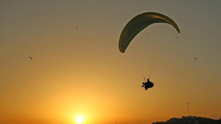 Babadağ'dan geçen yıl 233 bin 314 yamaç paraşütü uçuşu gerçekleşti