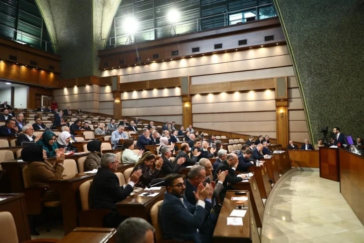 Bağcılar Belediye Başkanı Özdemir: ”İETT’nin otonom aracını devrim otomobillerinin kaderine terk ettiniz”
