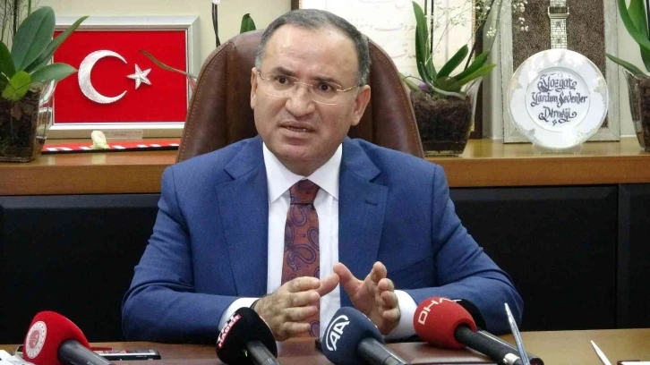 Bakan Bozdağ, “Sözlerini yerine getirmezlerse NATO’ya giriş vizesini Türkiye’den alamazlar”
