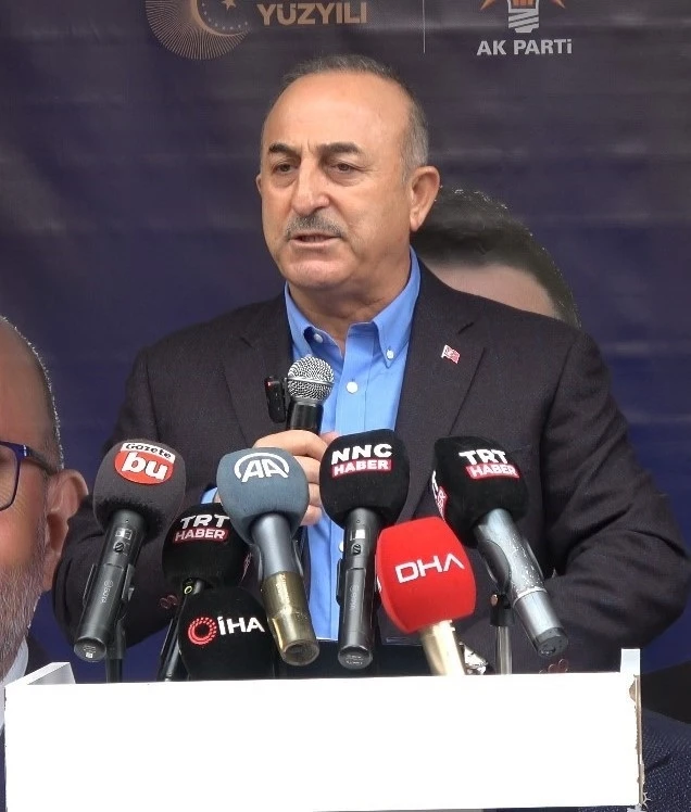 Bakan Çavuşoğlu’ndan Sudan’daki saldırı açıklaması: “Büyükelçiliğimizi Port Sudan’a taşıma kararı aldık”
