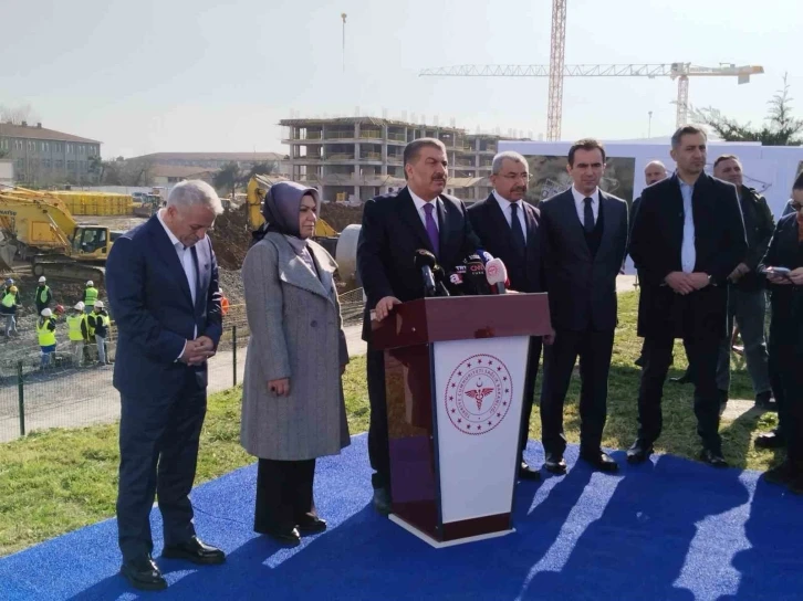 Bakan Koca: "Türkiye’nin en büyük kapasitesi olan şehir hastanesi Sancaktepe’de inşaatı devam ediyor"
