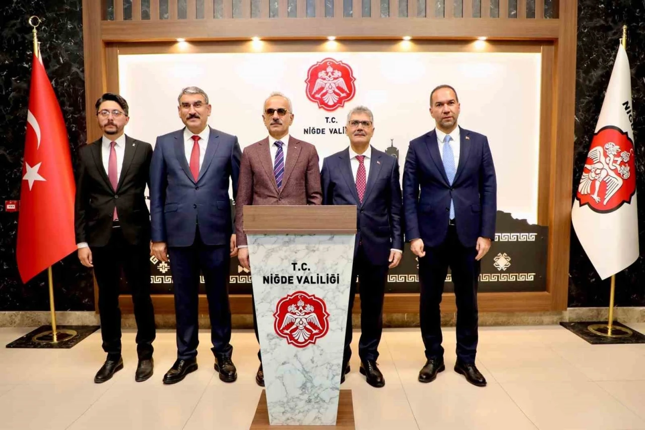 Bakan Uraloğlu’na Niğde’nin talepleri iletildi
