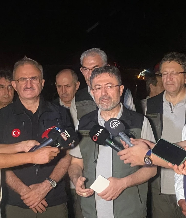 Bakan Yumaklı: "Yaklaşık 1500 hektar alan etkilendi  "
