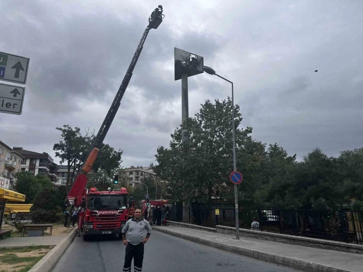 Bakırköy’de baz istasyonu yandı
