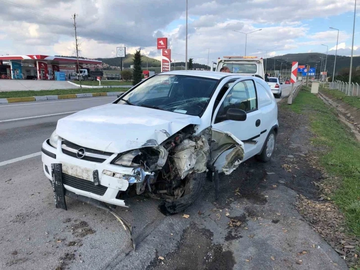 Balıkesir-Bursa yolunda trafik kazası: 2 yaralı