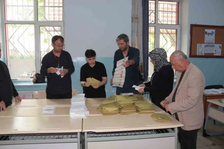 Balıkesir’de oy sayım işlemleri başladı
