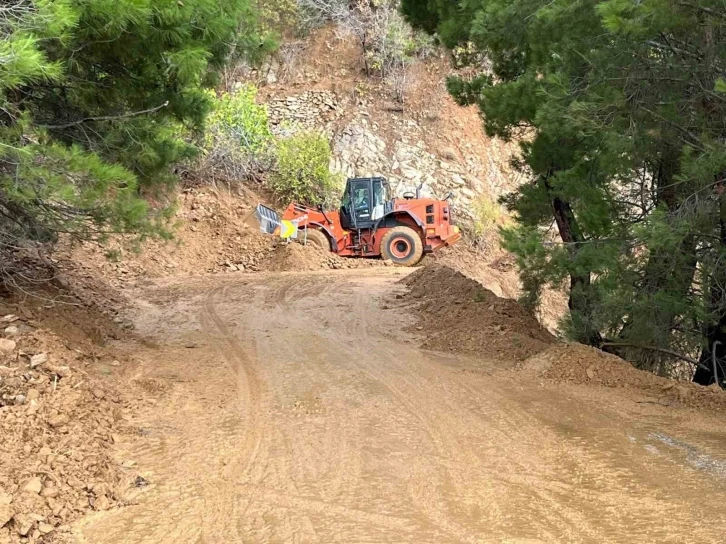 Balıkesir’de yağış nedeniyle heyelan meydana geldi