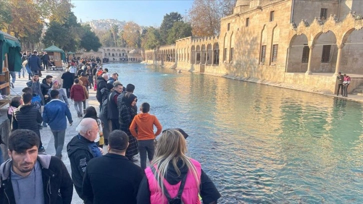 Balıklıgöl'de hafta sonu yoğunluğu