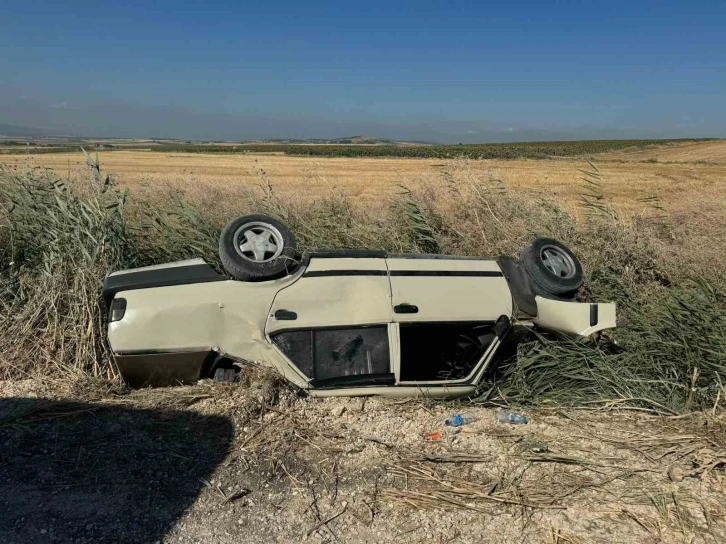 Bandırma’da otomobil devrildi, sürücü yaralandı
