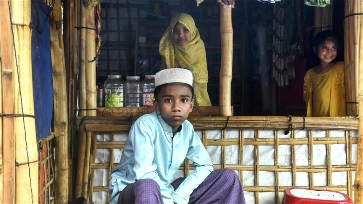 Bangladeş'teki Arakanlı Müslümanlar ülkelerine 