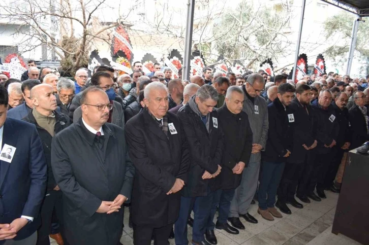 Başkan Atay’ın ağabeyi son yolculuğuna uğurlandı.
