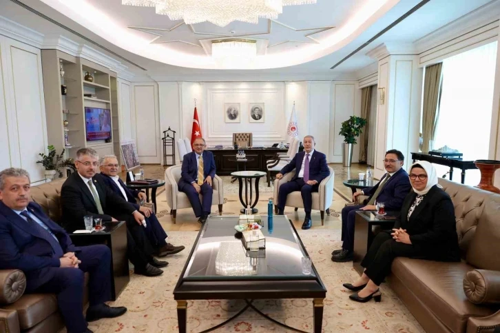 Başkan Büyükkılıç’tan Ankara’da ‘Kayseri’ zirvesi
