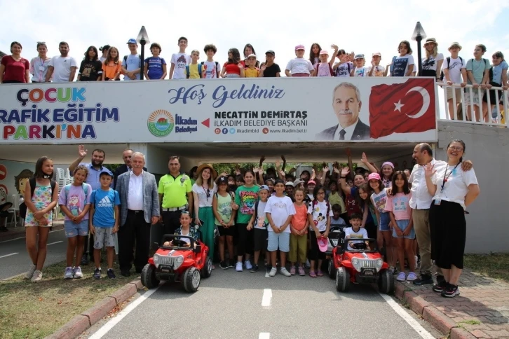 Başkan Demirtaş: "Bilinçli sürücü ve yayaların yetişmesine imkan sağlıyoruz"
