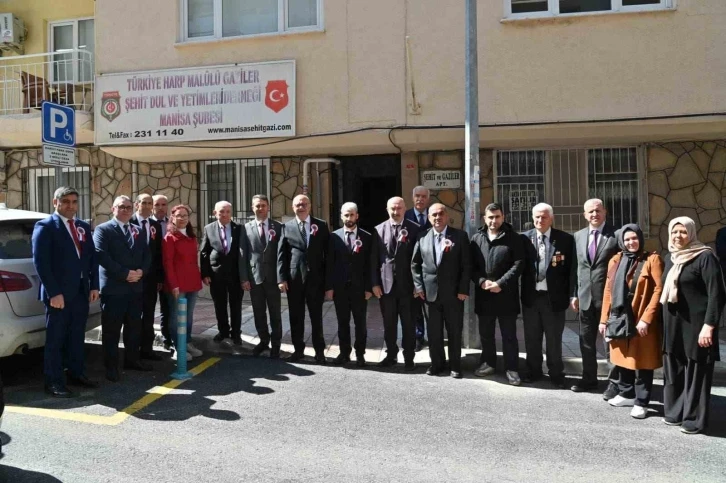 Başkan Ergün, şehit aileleri ve gazi derneklerini ziyaret etti
