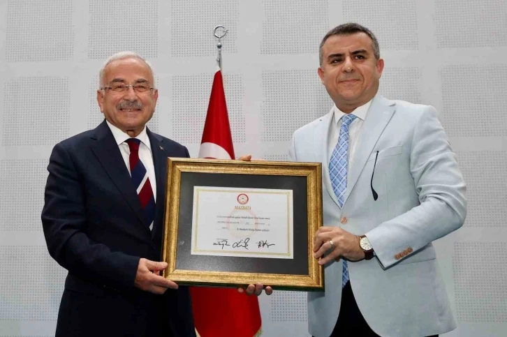 Başkan Güler, mazbatasını aldı
