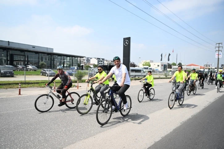 Başkan Kocaman gençlerle pedal çevirdi
