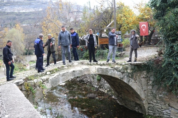 Başkan Köse, Tarihi Çarşı’da incelemelerde bulundu
