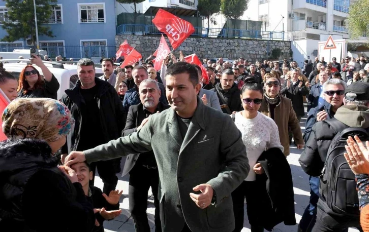 Başkan Ömer Günel: “Seçimi sandıkları patlatarak kazanacağız”
