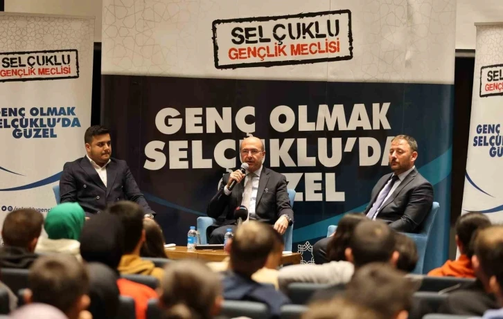 Başkan Pekyatırmacı: “Her zaman gençlerimizin, öğrencilerimizin yanındayız"
