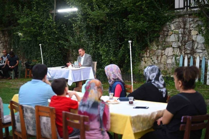 Başkan Vidinlioğlu, vatandaşların taleplerini dinledi
