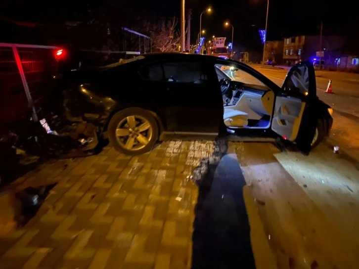 Başkanın makam araçları aynı cadde 3 yılda iki kez kazaya karıştı
