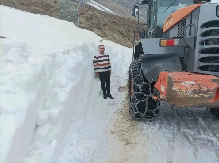 Batman’da 3 aydır kar nedeniyle kapalı olan yol 2 günde açıldı
