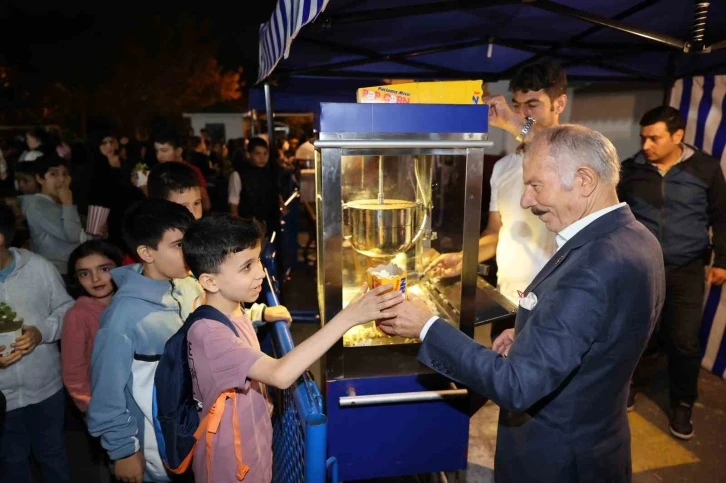 Bayrampaşa’da "okula merhaba" etkinliğinde doyasıya eğlence
