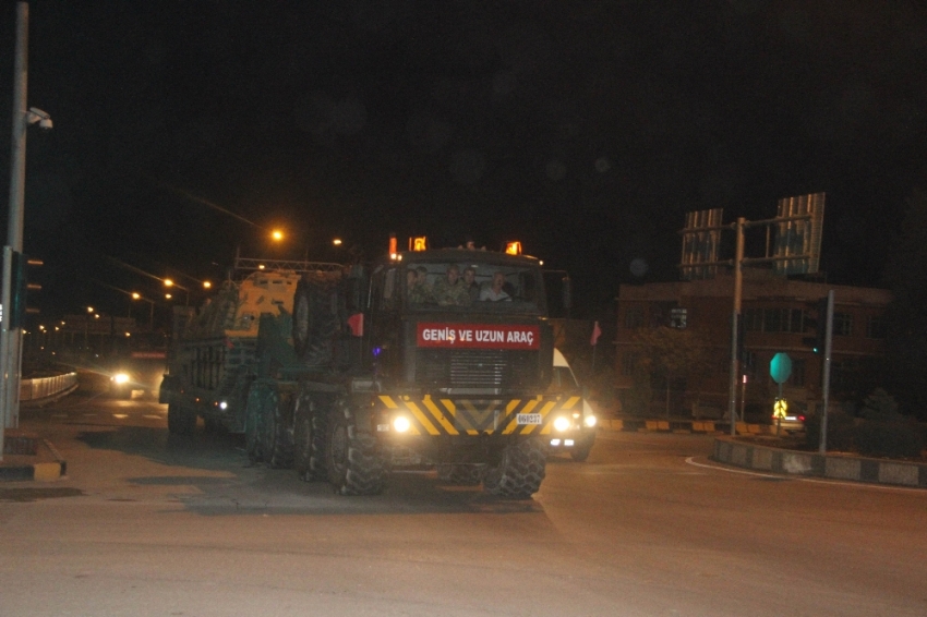 Afrin’e en büyük askeri sevkiyat