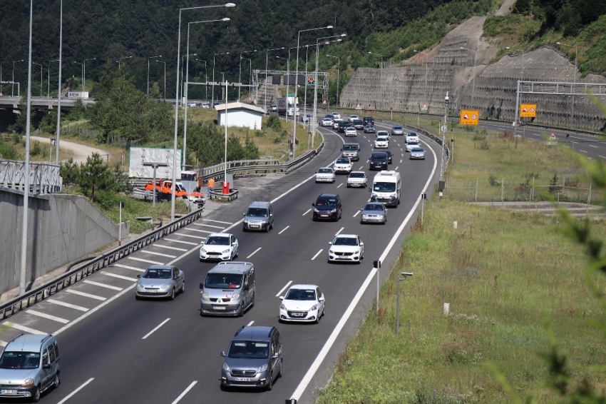 Bolu’da bayram trafiği yoğunluğu