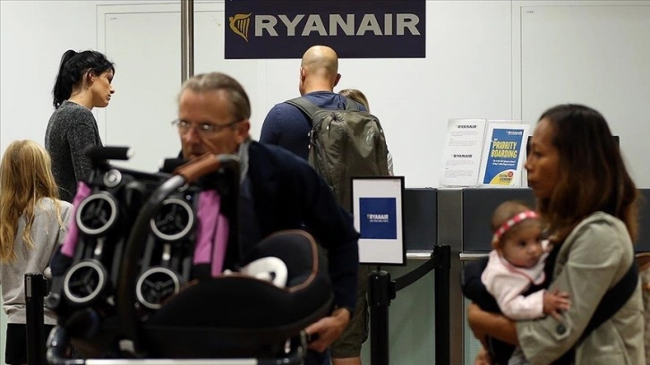 Belçika'da Ryanair çalışanlarının grevi 100'den fazla uçuşu iptal ettirdi