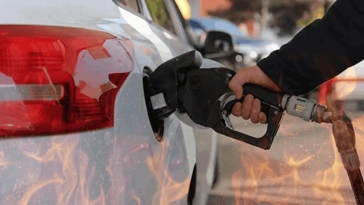 Benzine bir zam daha geliyor! 