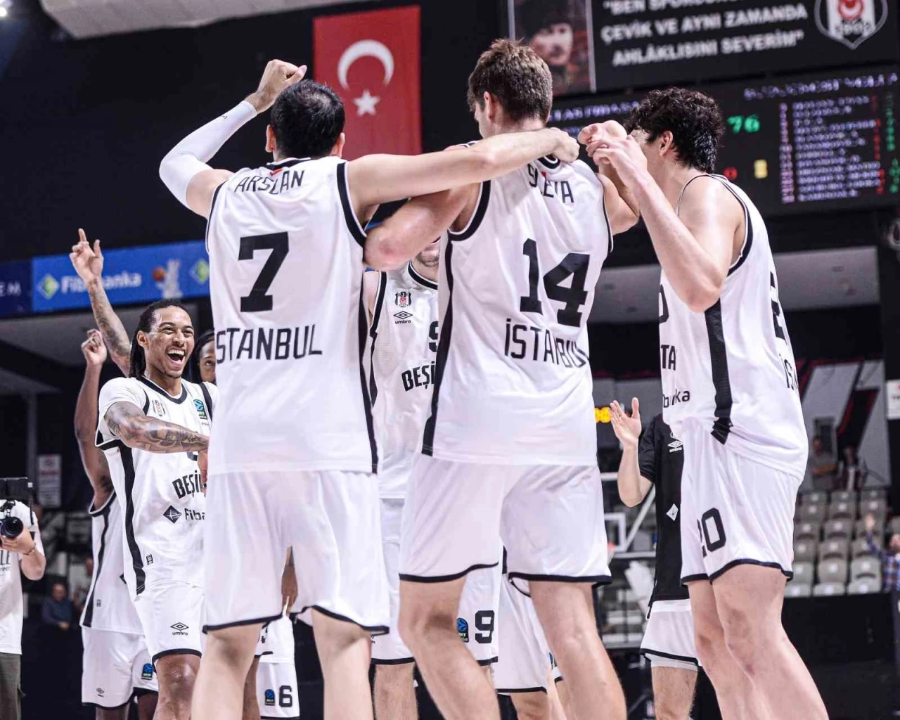 Beşiktaş - Hapoel Tel Aviv maçı yeniden İstanbul’a alındı
