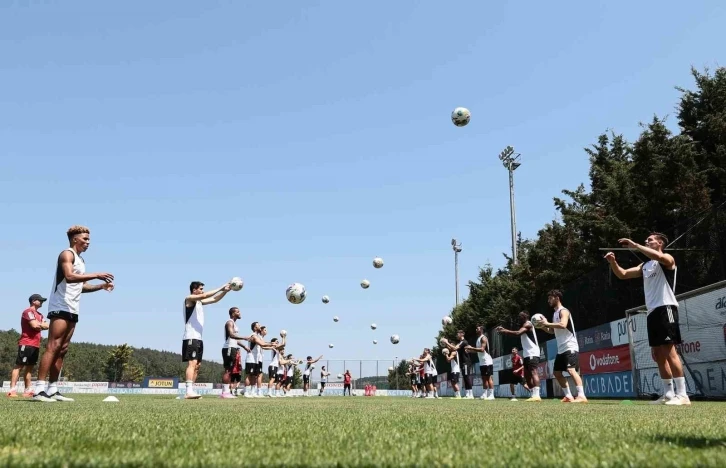 Beşiktaş, yeni sezon hazırlıklarını sürdürüyor
