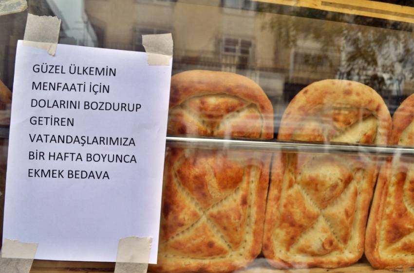 Döviz bozdurana ekmek ve kahvaltı badeva