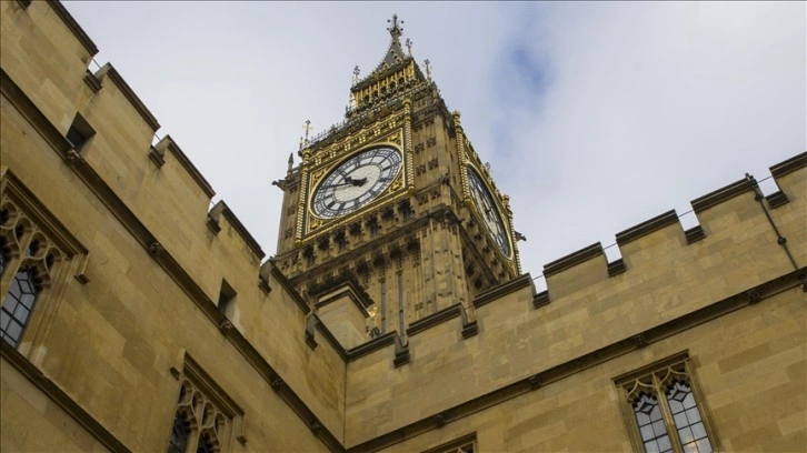 Big Ben'in çanları ateşkes anlaşmasının 104. yılında 11 kez çaldı