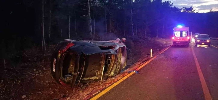 Yoldan çıkarak takla atan otomobil sürücüsü yaralandı