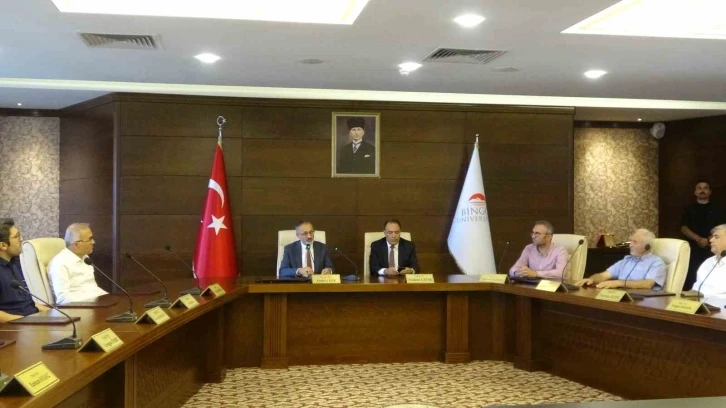 Bingöl Üniversitesi Rektörü Prof. Dr. Erdal Çelik göreve başladı
