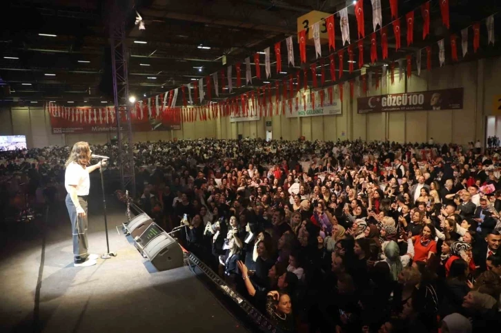 Binlerce öğretmen 100. Yıl Öğretmenler Günü Balosu’nda buluştu
