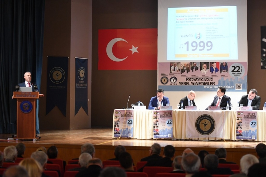 Bozbey Mersin’de değişimi nasıl yönettiklerini anlattı 